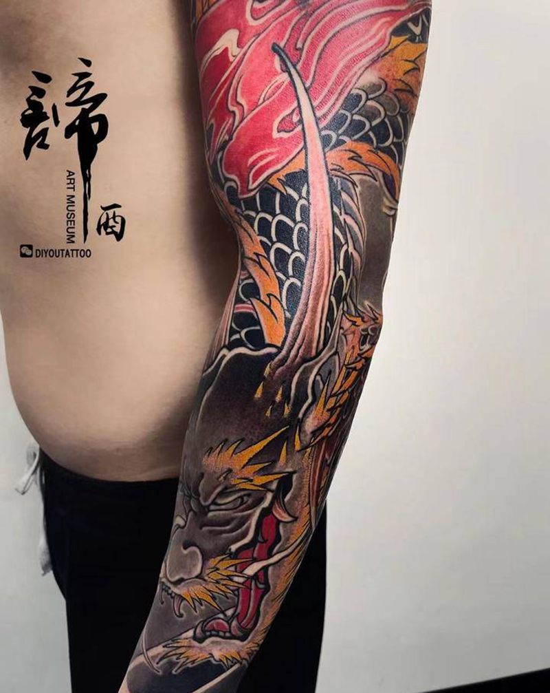 老传统龙纹身图片_手臂老传统纹身图案