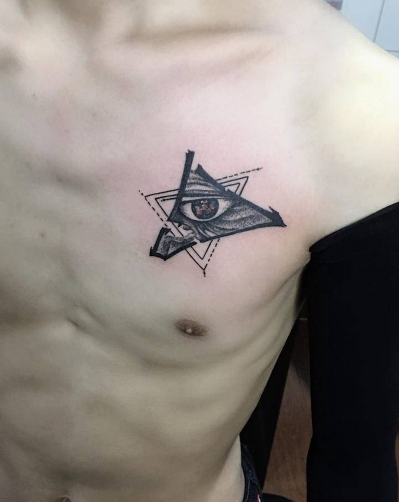 血轮眼纹身图片_胸部纹身图案