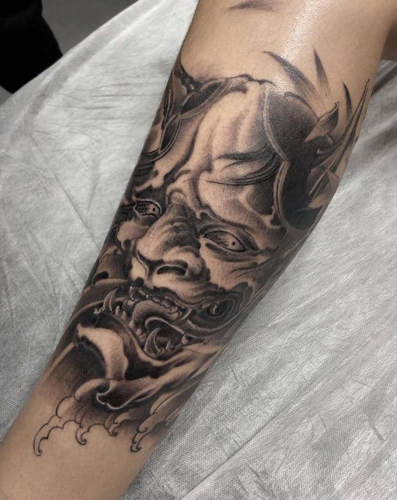 般若纹身图片_腿部新传统纹身图案