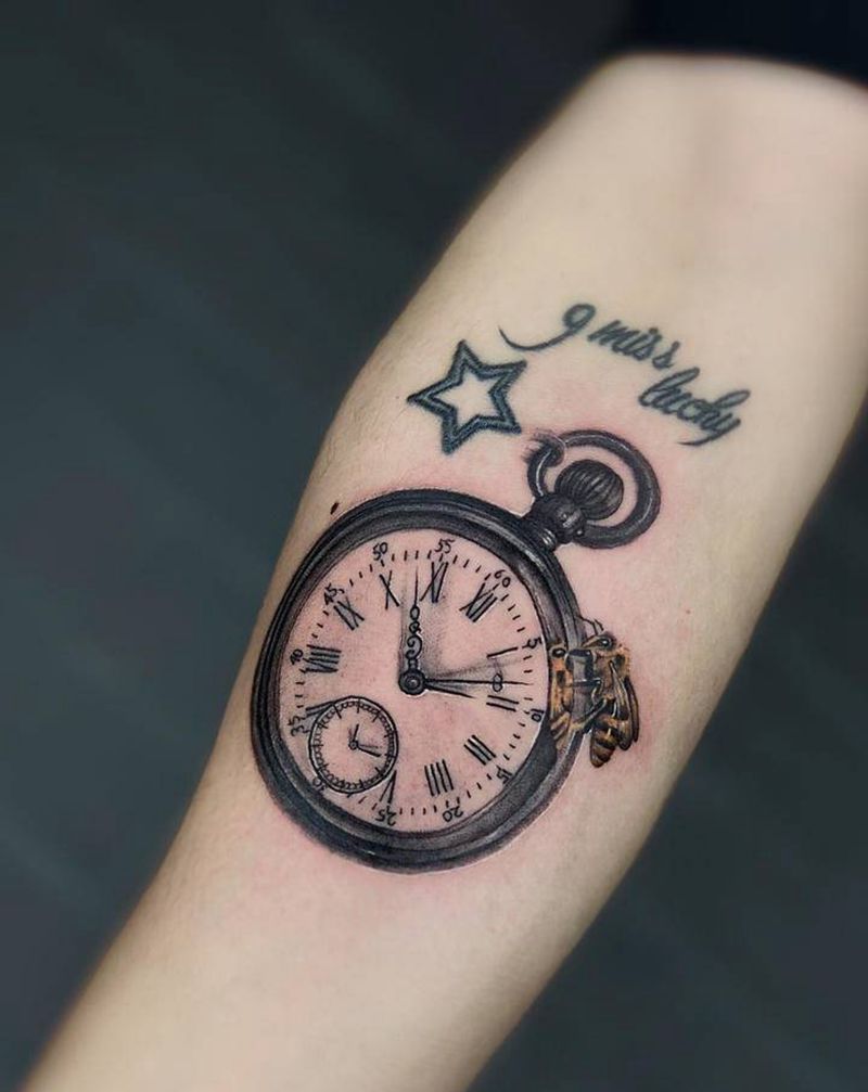 写实钟表纹身图片_手部欧美写实纹身图案