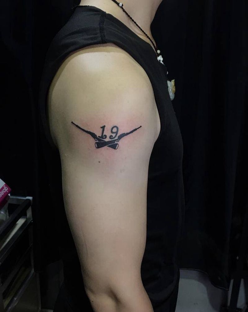 退伍军人编号纹身图片_手臂纹身图案