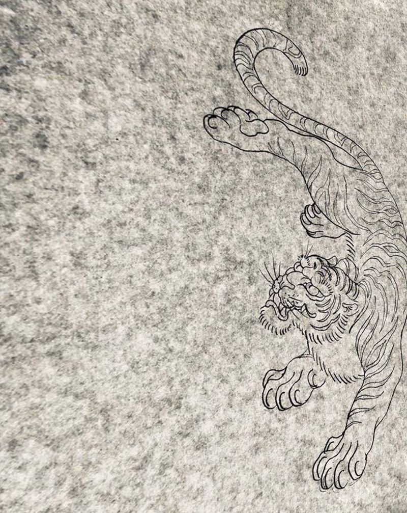 日式老虎纹身图片_背部腰部老传统纹身图案