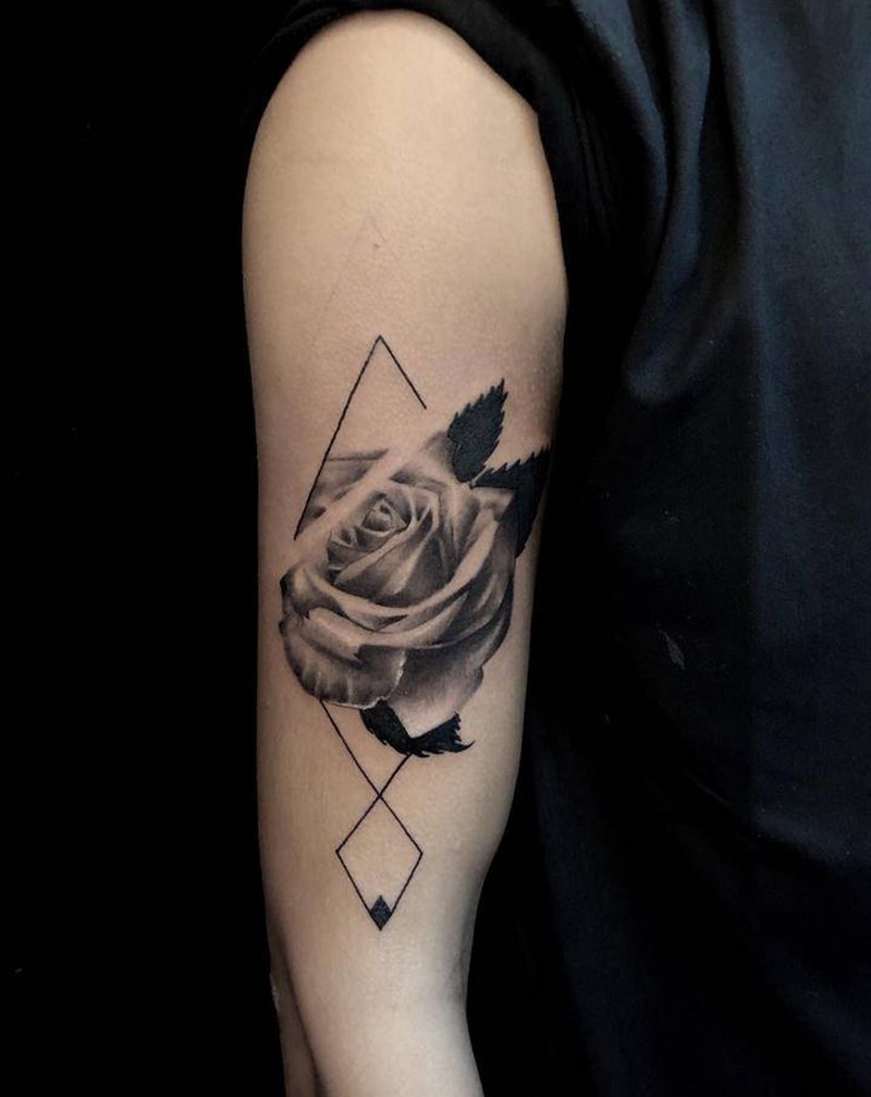 花纹身图片_手臂纹身图案