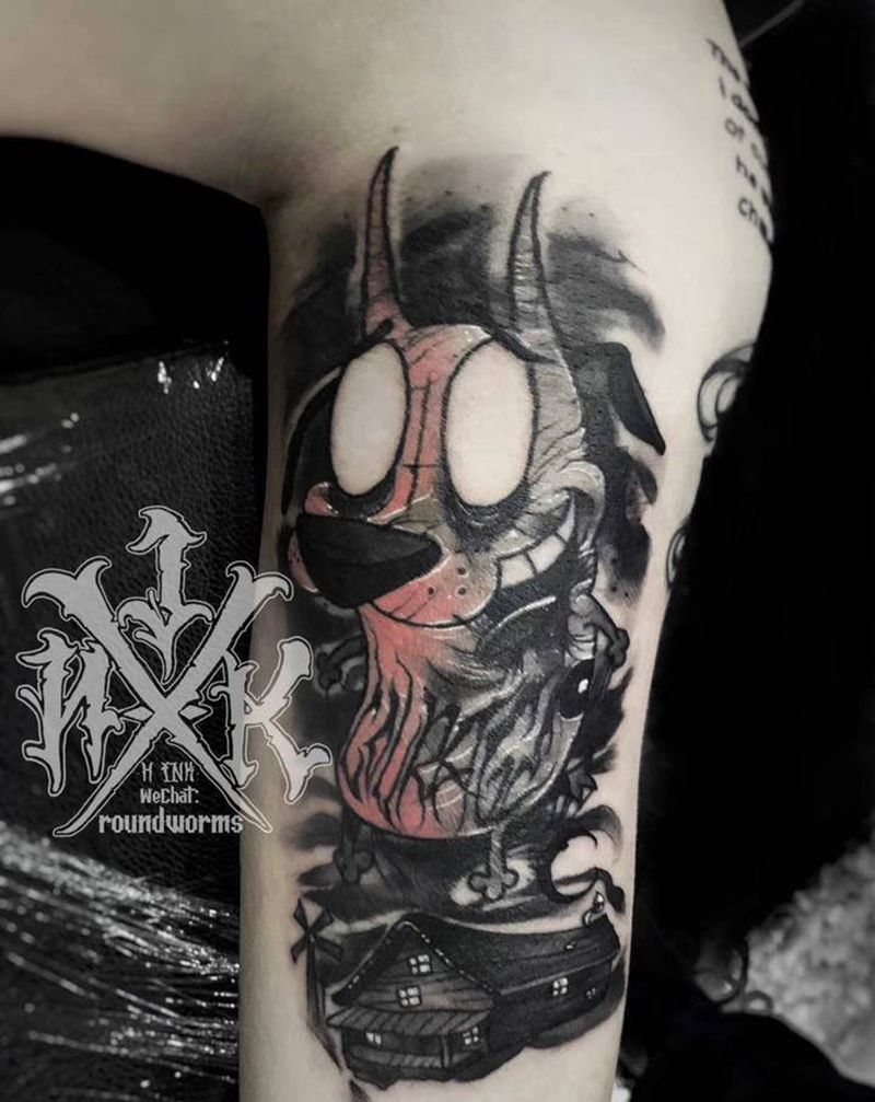 大臂内侧 courage纹身图片_手臂欧美写实New School暗黑花体字纹身图案