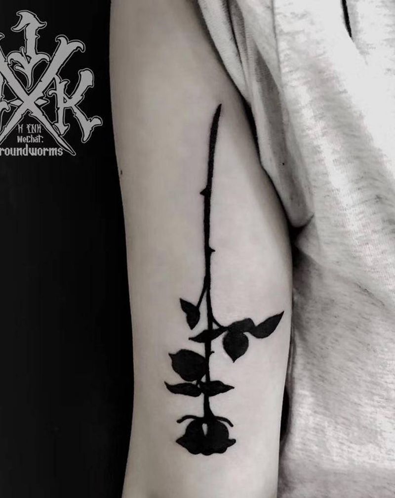 大臂 遮盖 玫瑰花纹身图片_手臂水墨New School小清新玫瑰花遮盖纹身图案