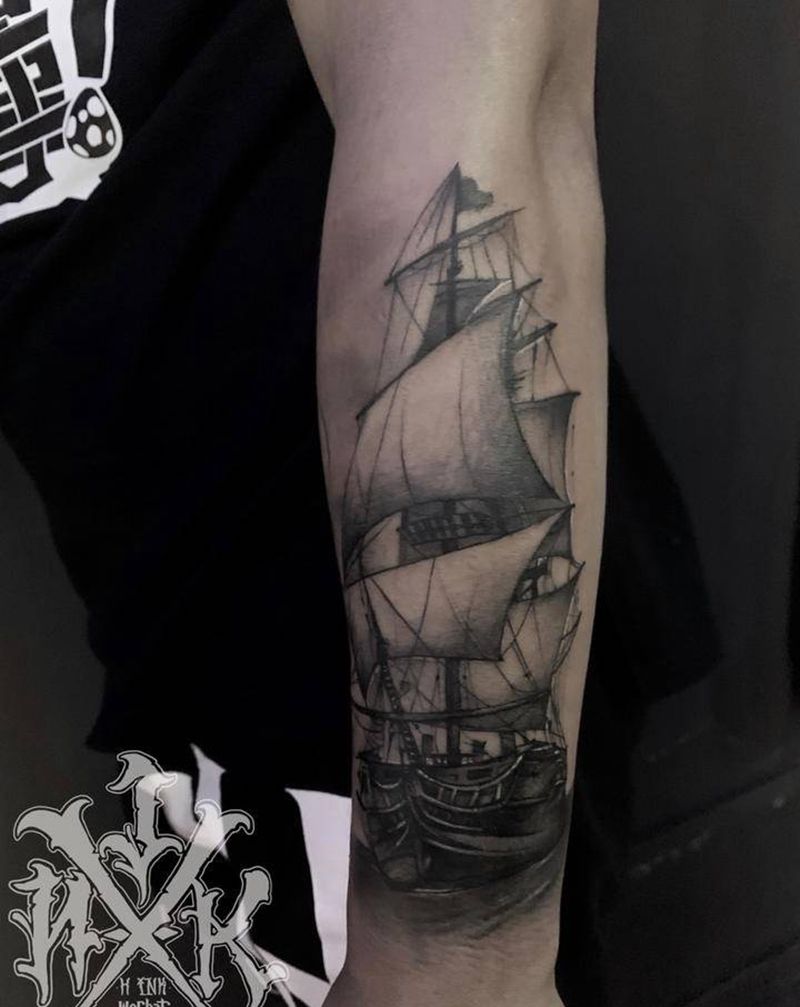 小臂 写实 帆船纹身图片_手臂欧美写实帆船暗黑写实纹身图案