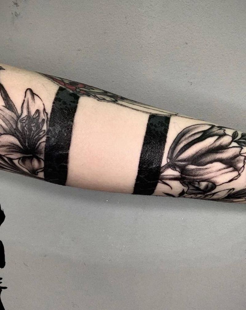 都是花得花臂纹身图片_手臂欧美写实纹身图案