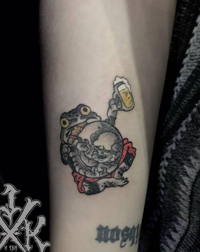 小臂 日式 蛤蟆纹身图片_手臂New School新传统日式蛤蟆青蛙纹身图案