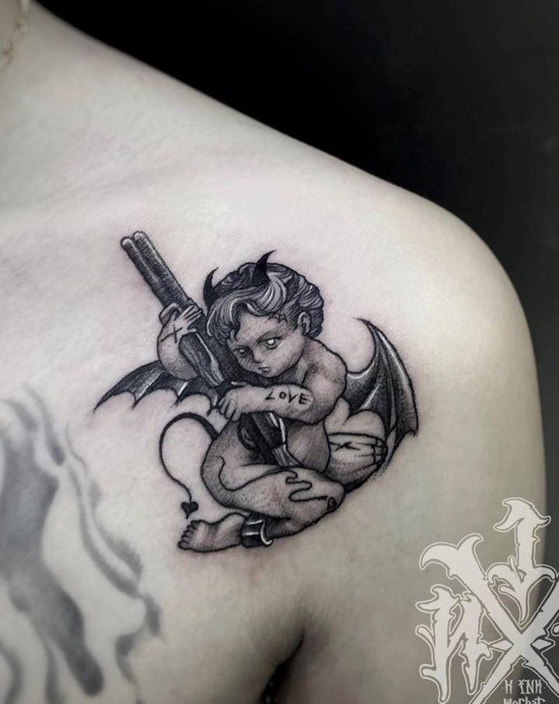 肩头 小天使纹身图片_肩部New School欧美写实天使点刺暗黑纹身图案