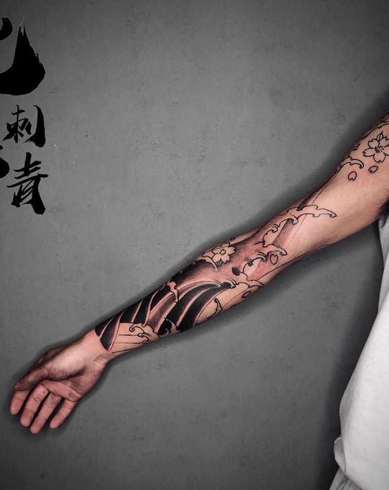 浪逼纹身图片_手臂新传统纹身图案