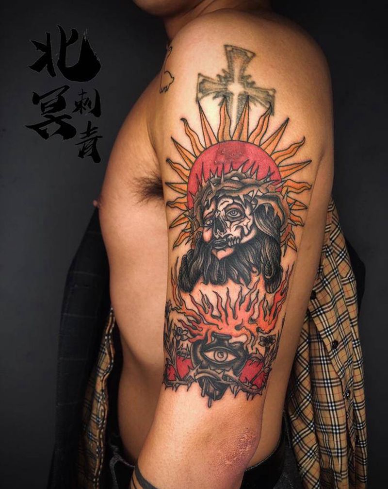 耶稣纹身图片_手臂Old School纹身图案