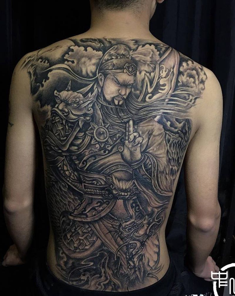 关公纹身图片_背部纹身图案