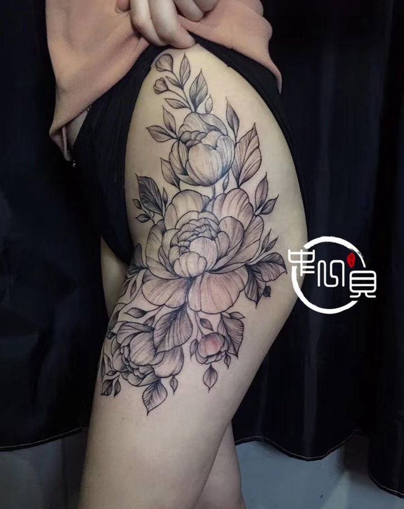 素花纹身图片_腿部纹身图案