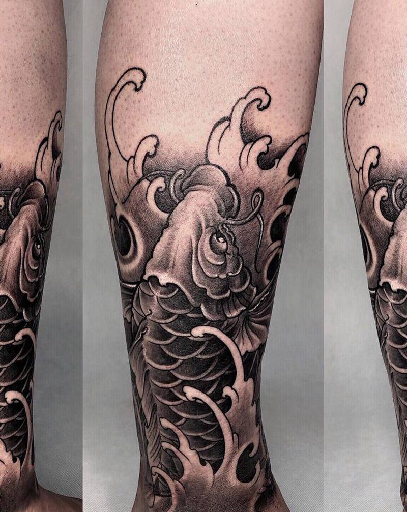 招财锦鲤纹身图片_腿部新传统纹身图案