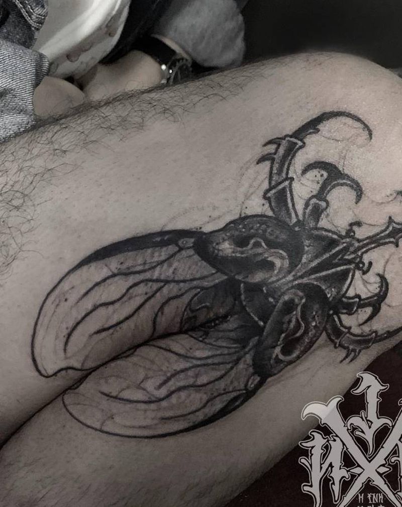 膝盖 独角仙 眼球 暗黑纹身图片_腿部New School独角仙暗黑眼球纹身图案