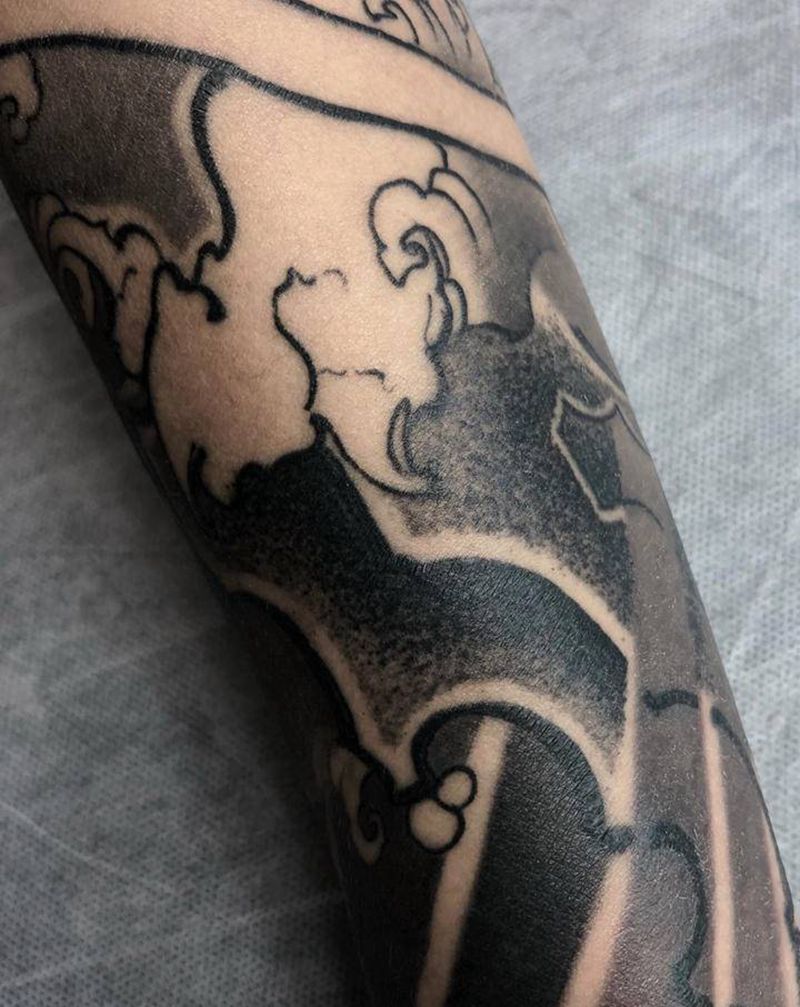 放张未恢复好的局部吧纹身图片_手臂老传统纹身图案