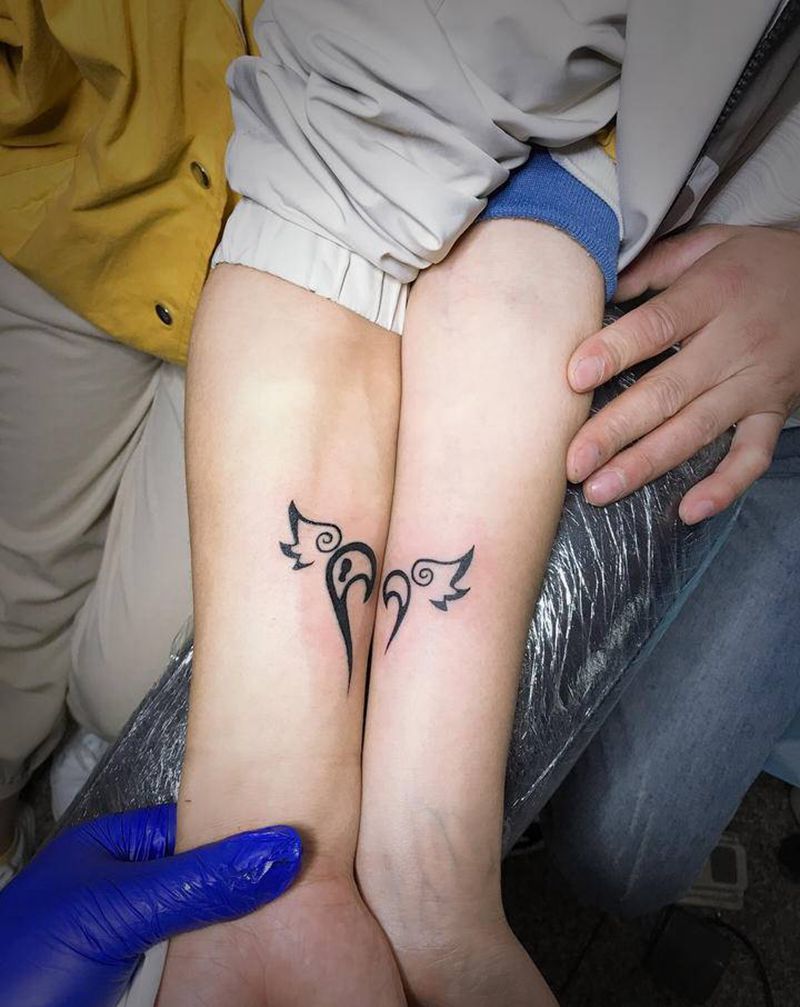 情侣纹身爱心翅膀纹身图片_手臂纹身图案