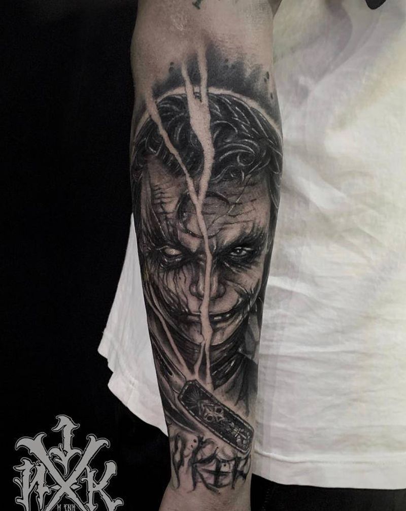 暗黑写实 小臂 希斯莱杰小丑纹身图片_手臂欧美写实希斯莱杰小丑暗黑纹身图案