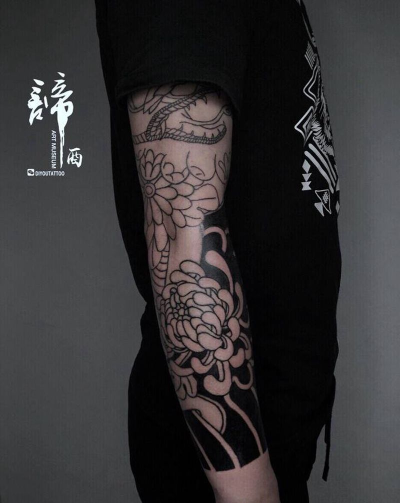 蛇菊花花臂进度纹身图片_手臂老传统新传统纹身图案