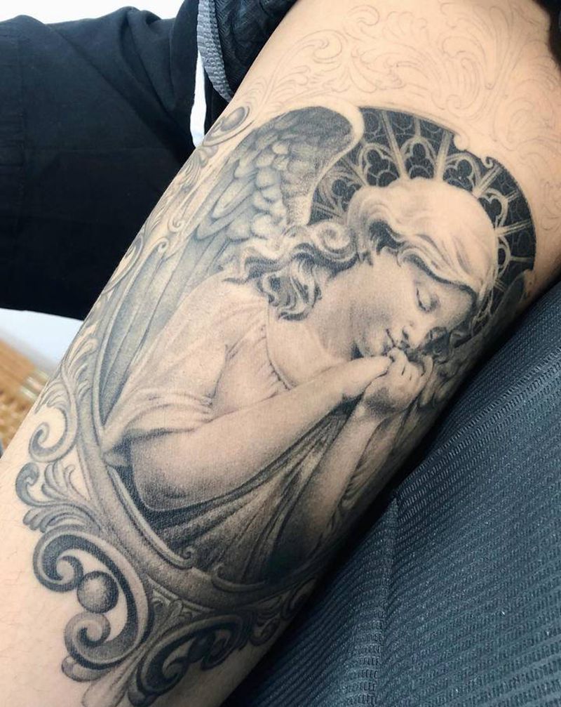 天使未完成纹身图片_腿部点刺欧美写实纹身图案