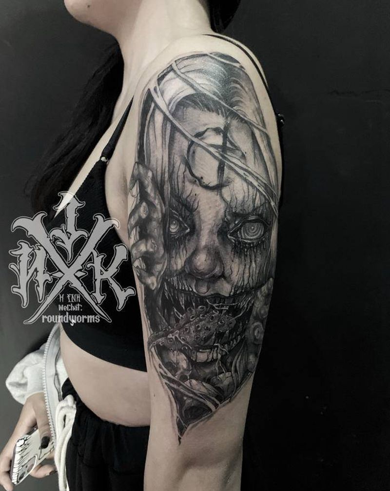 大臂 暗黑 裂口女纹身图片_手臂欧美写实New School裂口女暗黑写实纹身图案