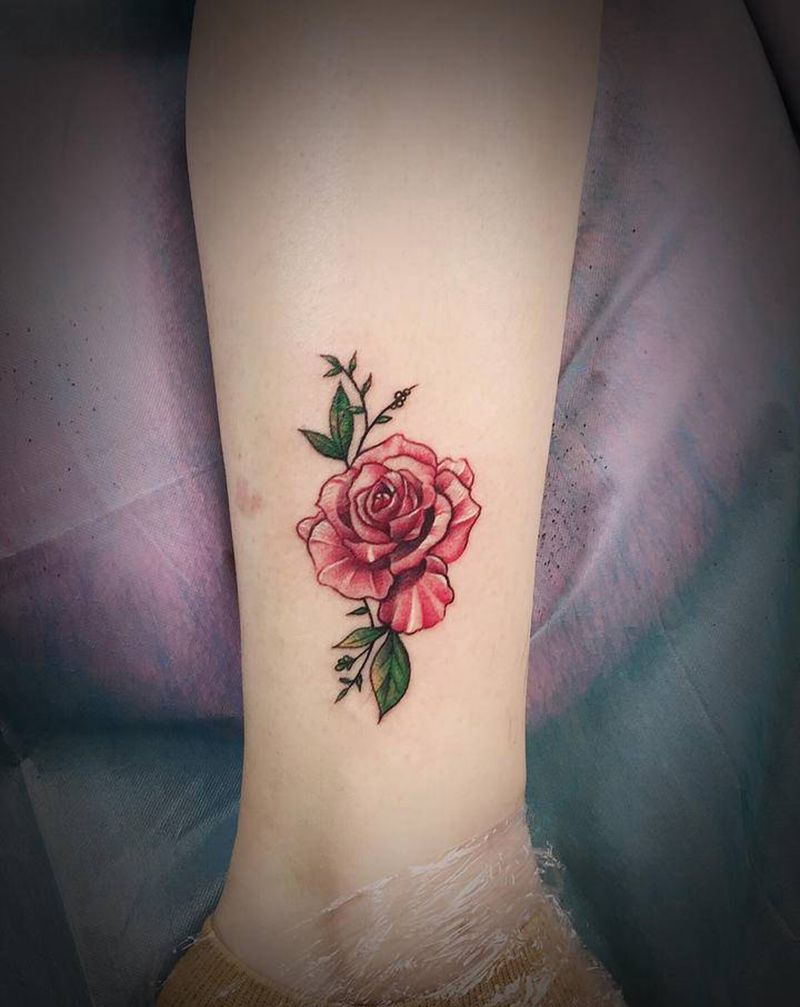 玫瑰花纹身图片_腿部纹身图案