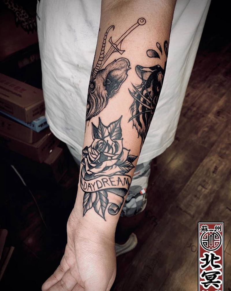 欧美花臂拼接纹身图片_手臂New SchoolOld School纹身图案