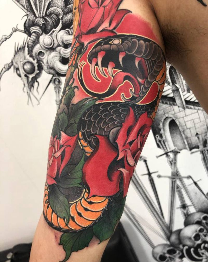 蛇纹身图片_手部New School纹身图案