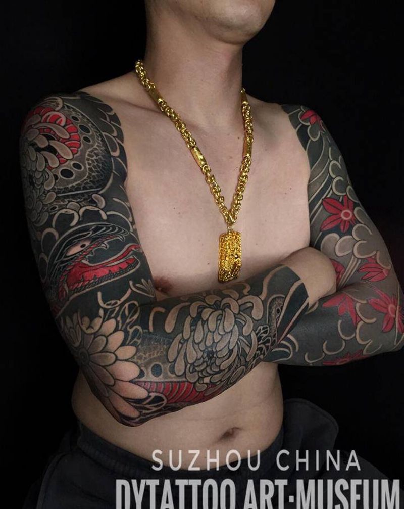 双花臂纹身图片_手臂肩部老传统新传统纹身图案