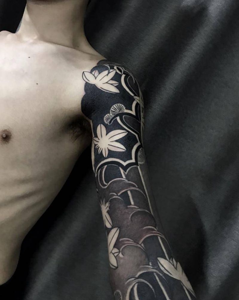 花臂局部纹身图片_手臂肩部老传统新传统纹身图案