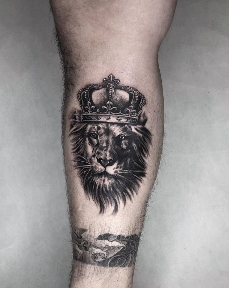 清新小狮子纹身图片_腿部纹身图案