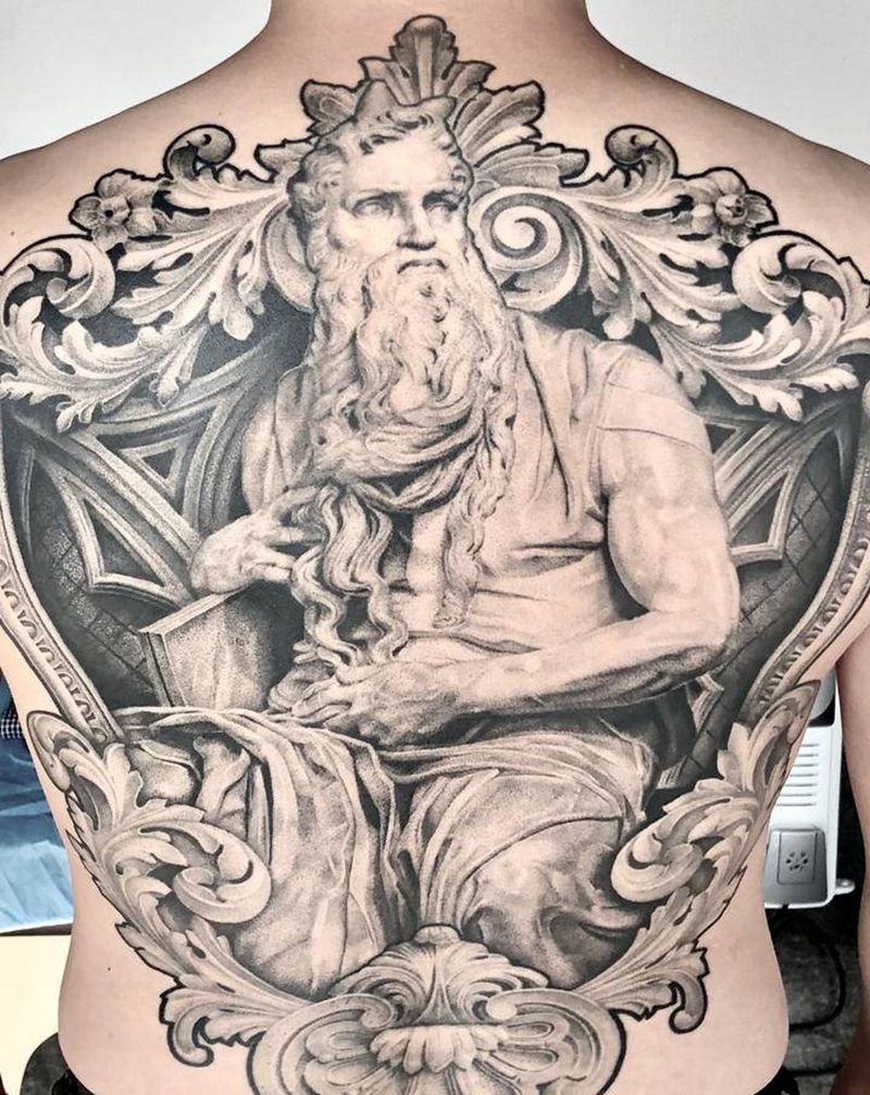 点刺纹身图片_背部点刺纹身图案