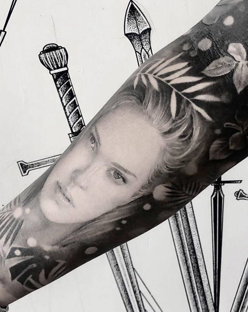 肖像纹身图片_手臂欧美写实纹身图案