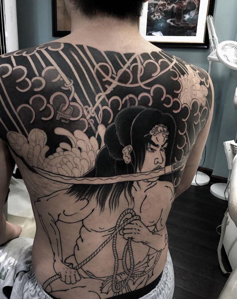 满背纹身纹身图片_背部腰部老传统新传统纹身图案