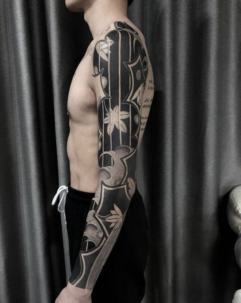 花臂纹身图片_手臂肩部老传统新传统纹身图案