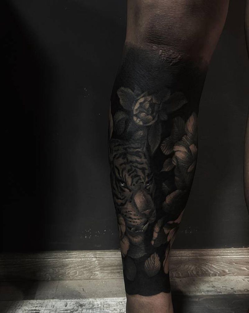 花纹身图片_腿部新传统纹身图案