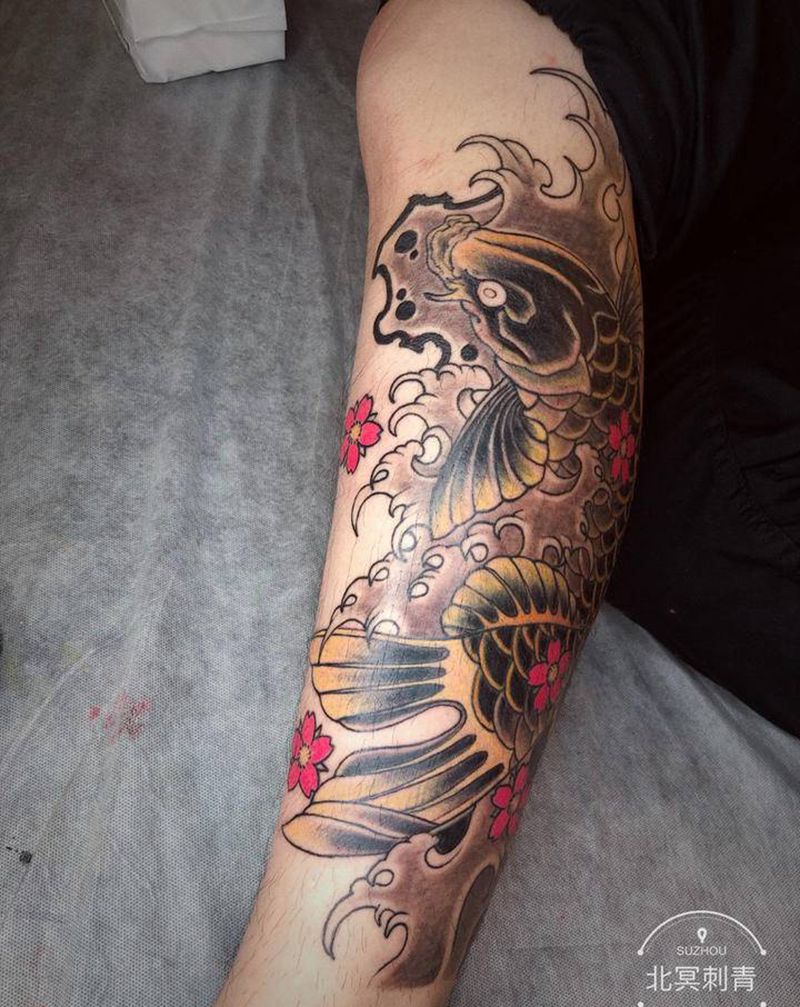 锦鲤纹身图片_老传统纹身图案