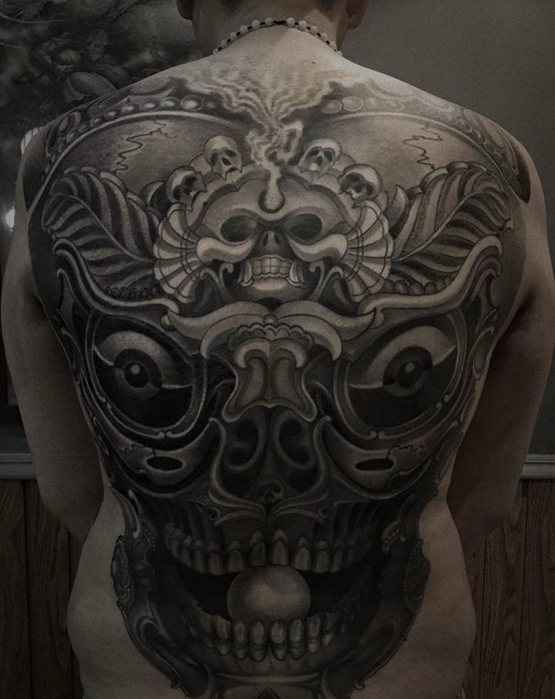 嘎巴拉纹身图片_背部新传统纹身图案