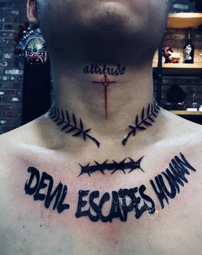 脖子小图纹身图片_颈部图腾花体字纹身图案