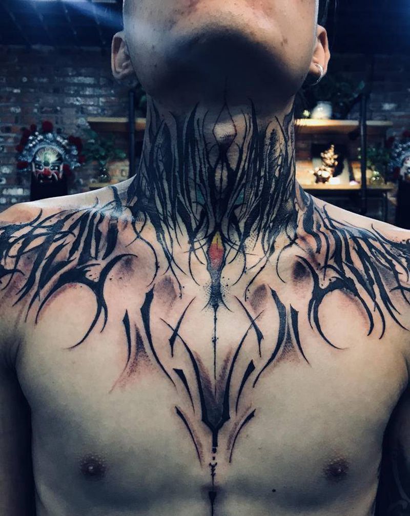 脖子花体纹身图片_颈部花体字纹身图案
