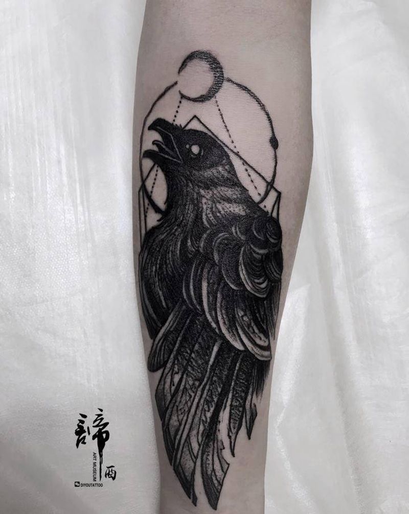 乌鸦纹身图片_手臂欧美写实黑灰乌鸦纹身图案