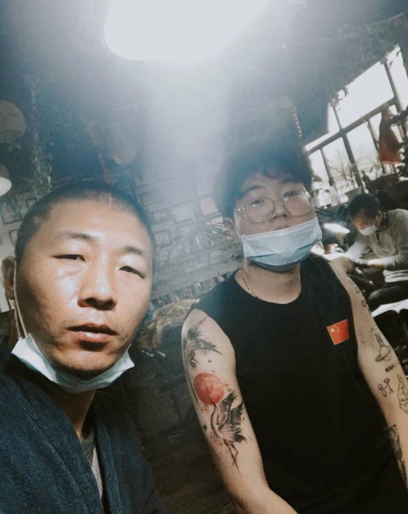 水墨丹顶鹤纹身图片_手臂水墨纹身图案