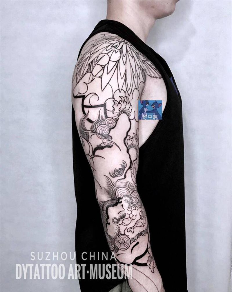 唐狮花臂纹身图片_手臂纹身图案