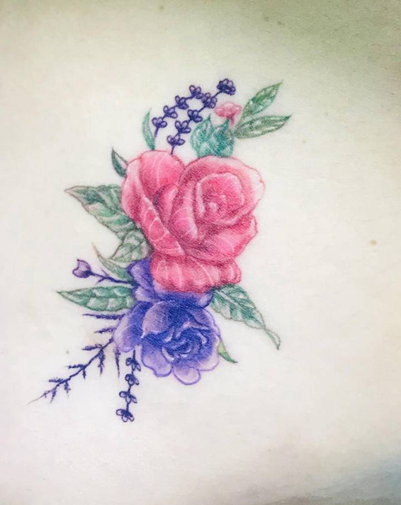 玫瑰花纹身图片_腹部水彩纹身图案