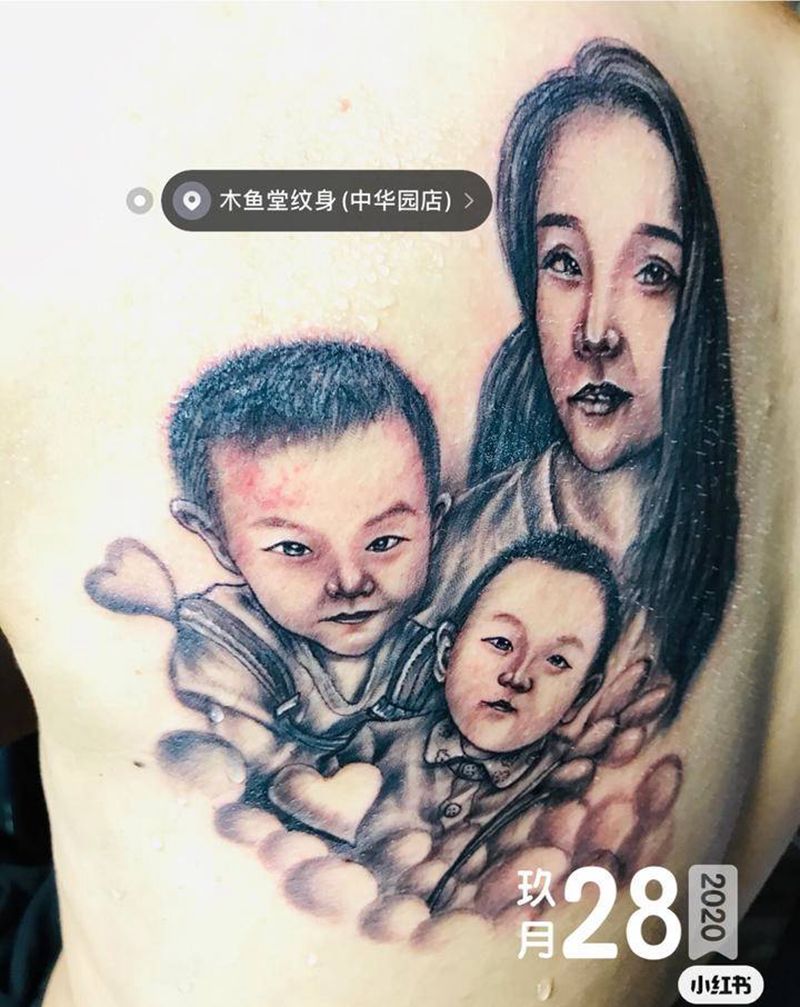 肖像作品纹身图片_背部欧美写实纹身图案