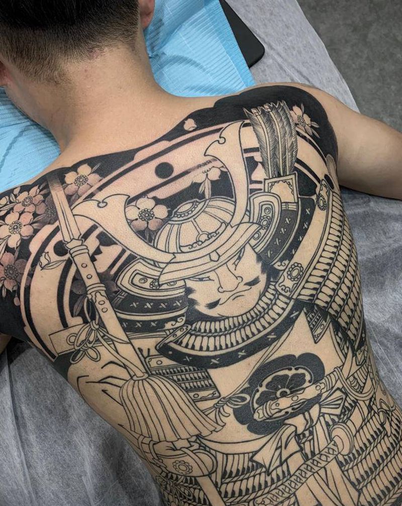 武士进展纹身图片_背部新传统老传统纹身图案