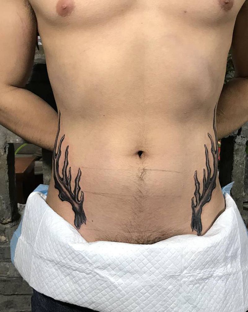 鹿角纹身纹身图片_腹部新传统纹身图案