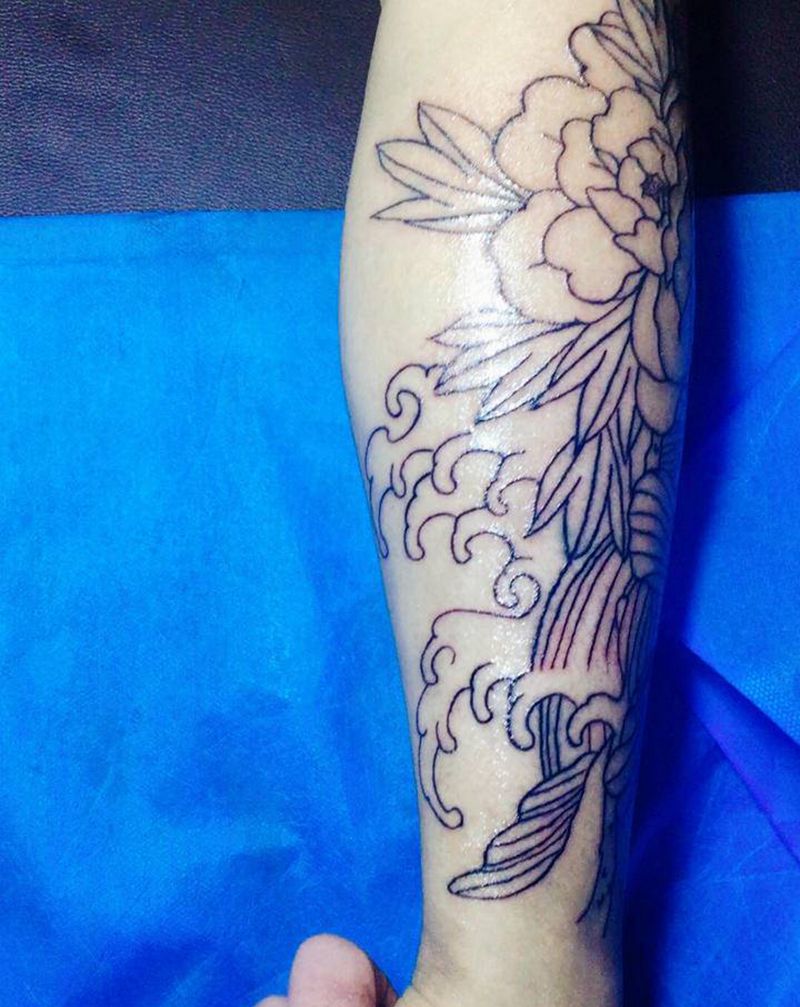 胖头鱼纹身图片_腿部老传统纹身图案