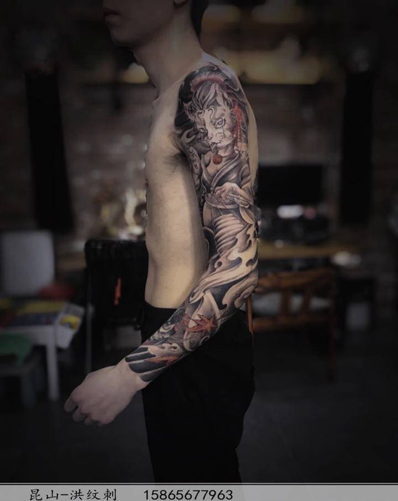 新传统花臂纹身图片_手臂新传统猫艺伎纹身图案