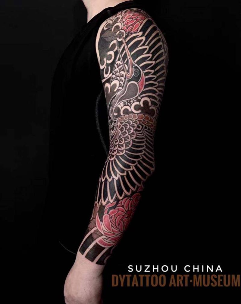 老传统仙鹤花臂纹身图片_手臂老传统纹身图案